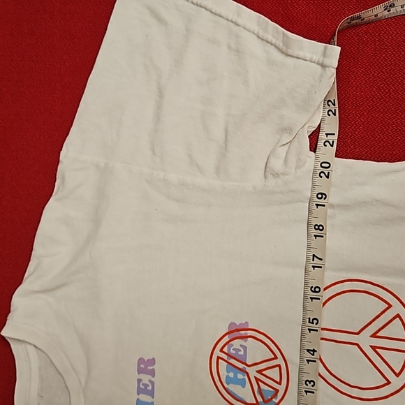 Love is Love pronouns LGBTQ graphic tee SEE BACK Large Be Kind PRIDE MONTH - Picture 5 of 6